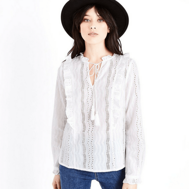 newlook-chemiser-broderie-anglaise-ponpon