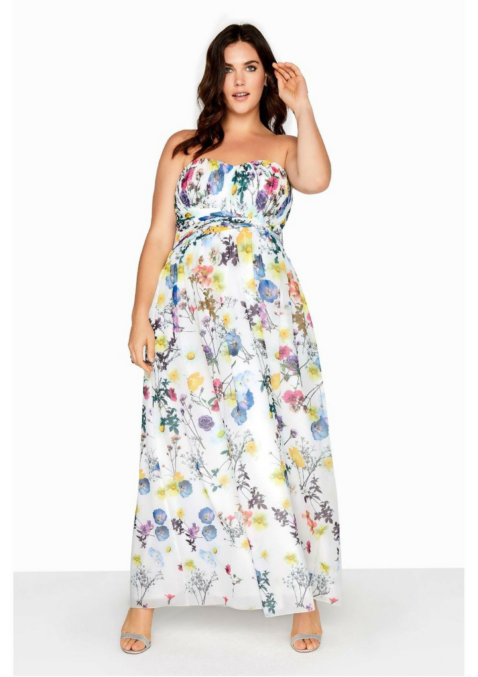 tenue-mariage-invite-femme-robe-evans-bustier-grande-taille