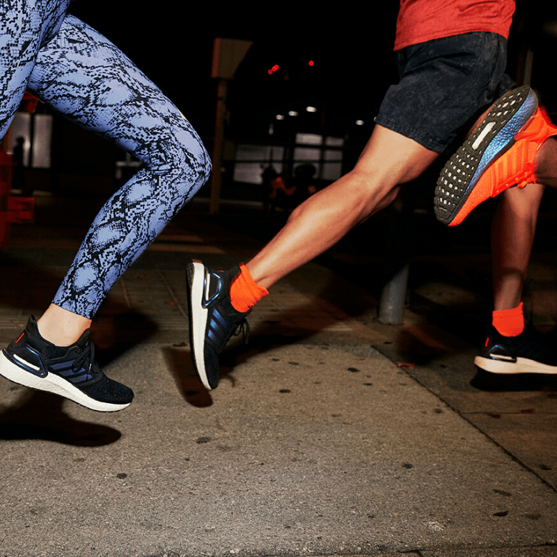 tenue-de-sport-femme-tendance adidas-boost-20-upcycling